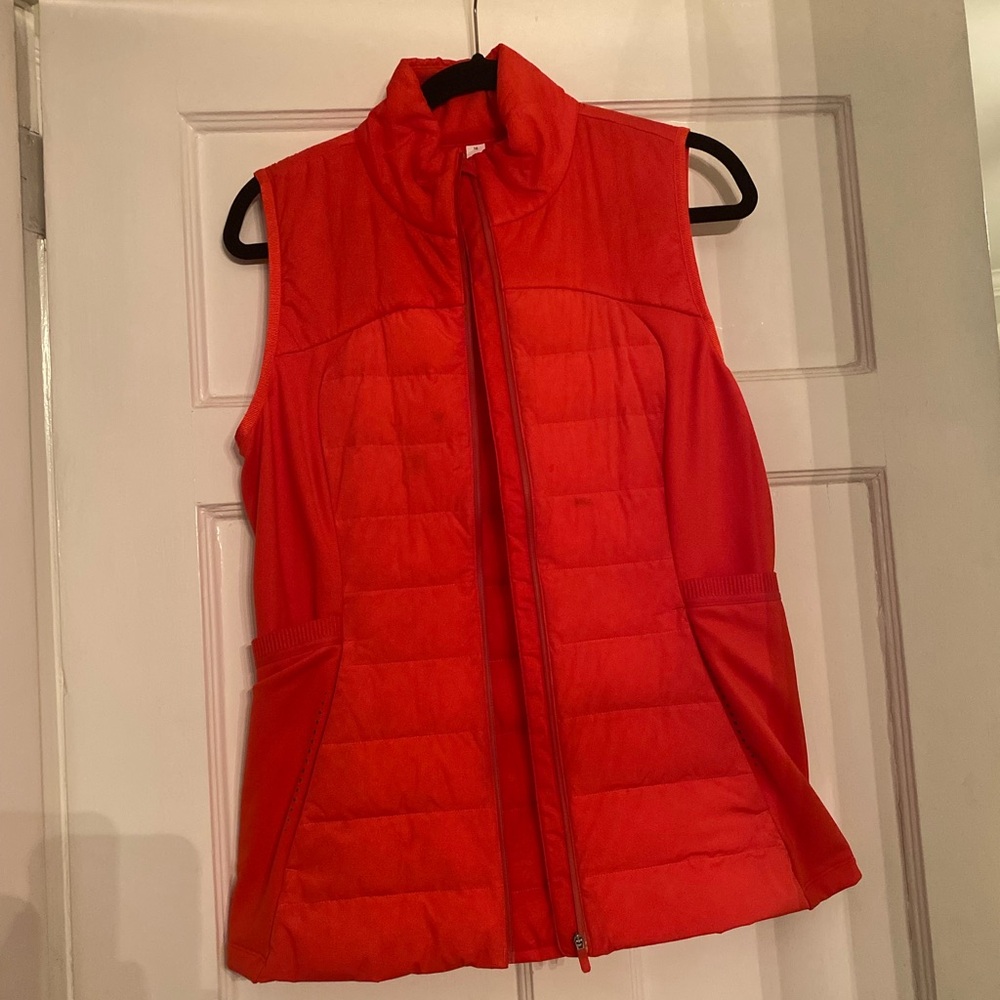 Lululemon Down For It All Vest Red size 10